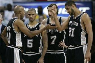Ginobili popeljal ''ostroge'' v polfinale