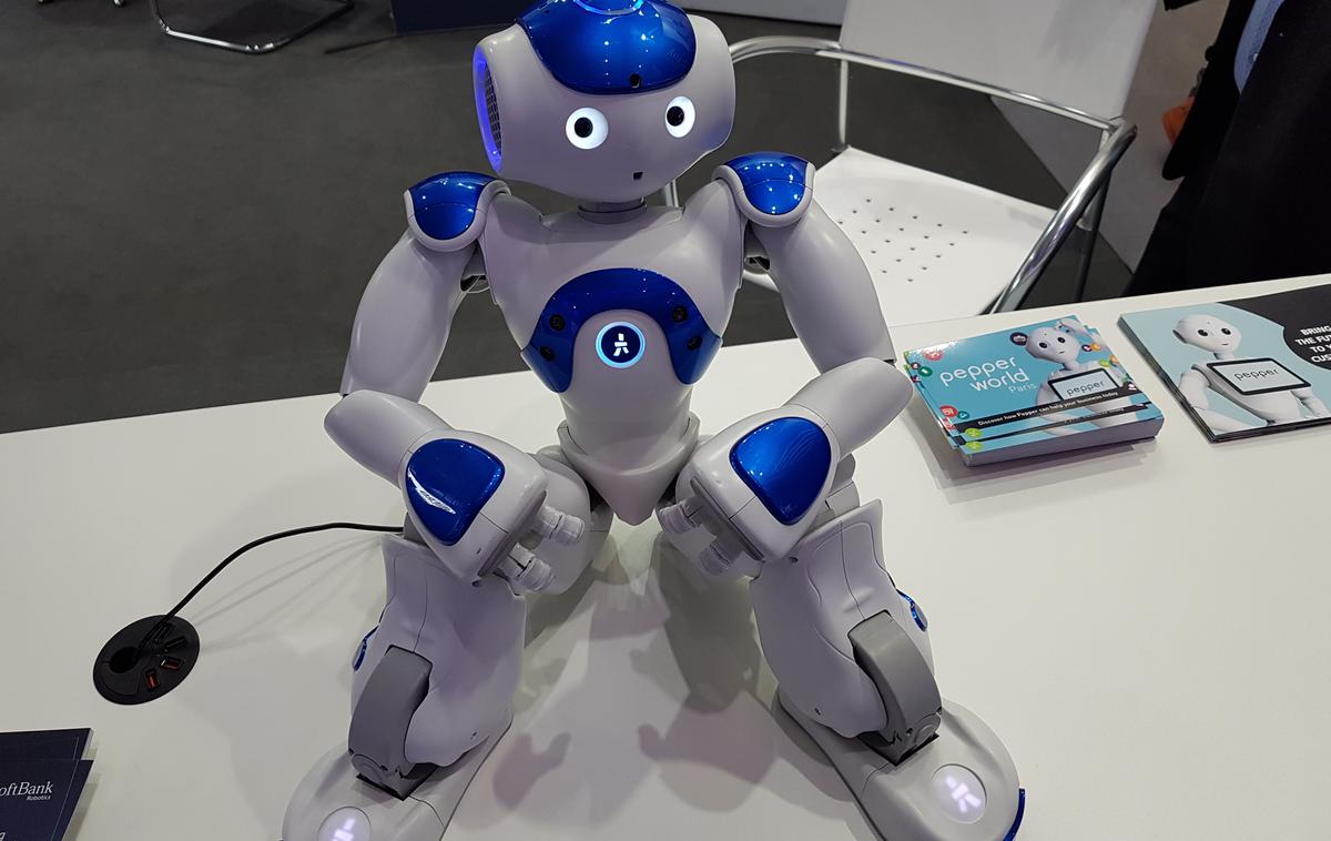 robot, CeBIT 2017 | Robotika, avtomatizacija in umetna inteligenca korenito spreminjajo delovna mesta. Nekatera bodo izginila, nastajala bodo nova. | Foto Srdjan Cvjetović