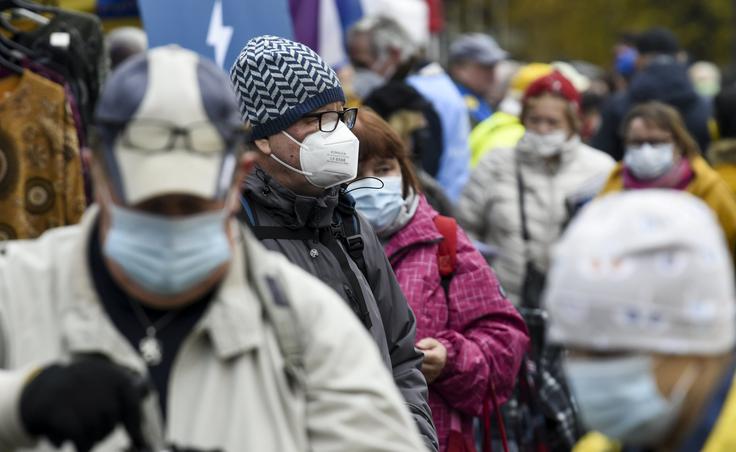 V primeru poslabšanja epidemioloških razmer finska vlada ne izključuje možnosti zaprtja države. | Foto: Reuters