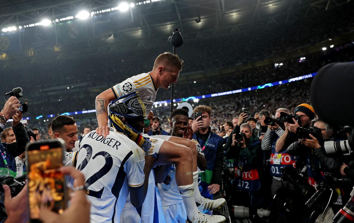 Real Borussia | Toni Kroos je odigral zadnjo tekmo za Real. Kariero bo nadaljeval le še z reprezentanco na Euru, nato pa pospravil nogometne čevlje v kot. | Foto Reuters