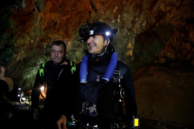 Pri reševanju tajskih dečkov sodelujejo potapljači iz sedmih držav. | Foto: Reuters