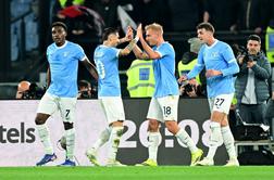 Milan ni izkoristil remija vodilnega Interja, Como nadaljuje sanjsko sezono