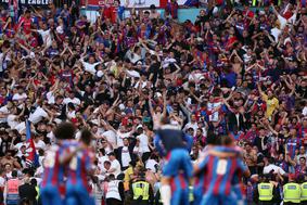 V Londonu protestirali proti Uefi