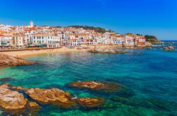 Letos številni Slovenci na počitnice v Španijo. Poglejte zakaj.