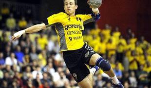 Derbi zasluženo pripadel gostiteljem