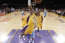 Jezerniki vodijo z 2:0