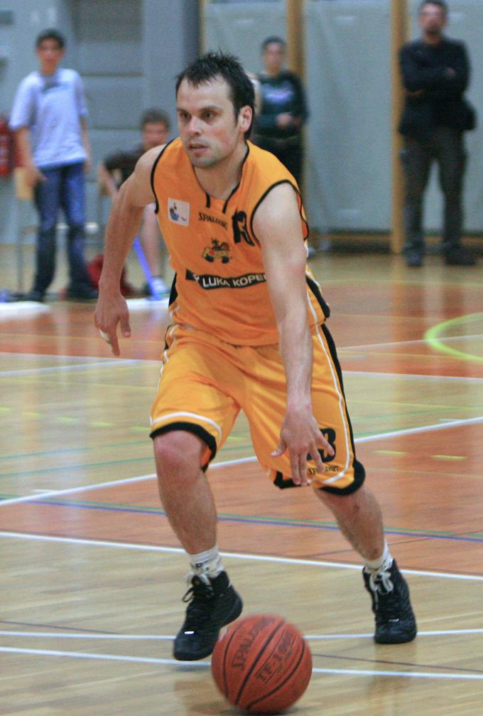 Miha Čmer leta 2009, ko je igral za Koper. | Foto: Vid Ponikvar