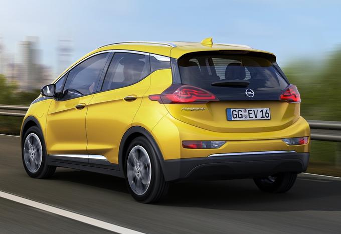 Za zdaj še ni znano, ali bo Opel novo električno ampero-e v Sloveniji sploh prodajal. Uradno nedosegljiv za Slovence ostaja tudi najcenejši opel karl | Foto: Opel