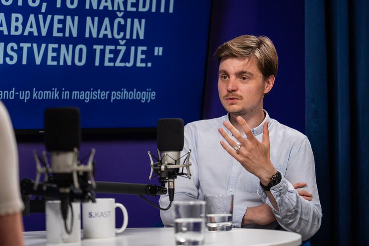 Danes se ljudje veliko lažje odločijo poiskati pomoč kot nekoč, pravi Jure Jamnik. | Foto: Luka Petrič