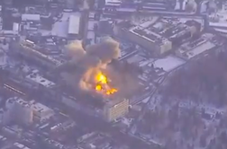 Uspešna vojaška operacija: ruska tovarna v plamenih #video
