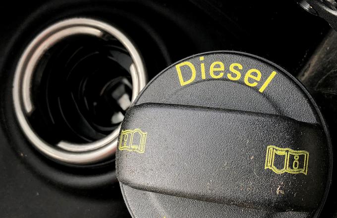 V zadnjem letu je prodaja dizelsko gnanih avtomobilov strmoglavila. Lahko raziskava ADAC povrne vero v dizelske motorje? | Foto: Reuters