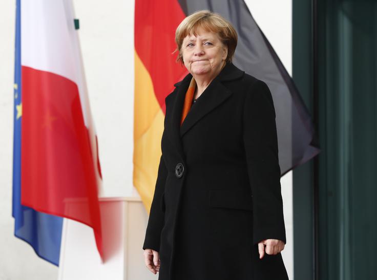 To leto bo za Merklovo tudi zaradi Trumpa naporno. | Foto: Reuters