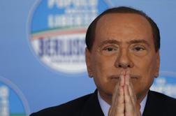 Berlusconi hoče ostati senator, napovedal je pritožbo v Strasbourgu