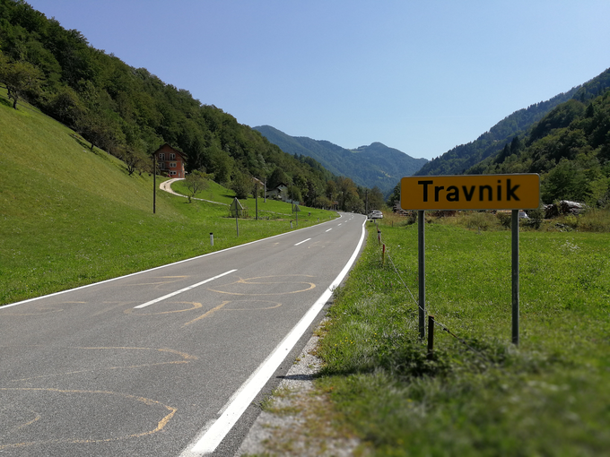 Občani Travnika so nezadovoljni, ker morajo na eni strani vodo že leta prekuhavati, na drugi strani pa so letos začeli dobivati račune z navedbo Račun za pitno vodo. | Foto: Planet TV