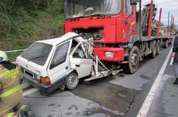 FOTO: V prometni nesreči pri Polulah umrl 46-letni moški