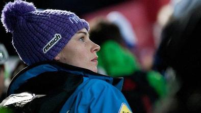 Mazejeva z nasmehom pospremila prvi odstop po desetih mesecih