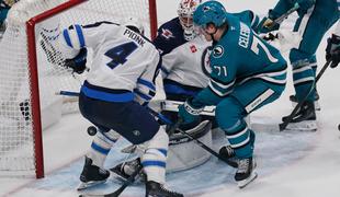 San Jose z zmago nad Winnipegom poskrbel za edino zmago gostiteljev v večeru NHL #video