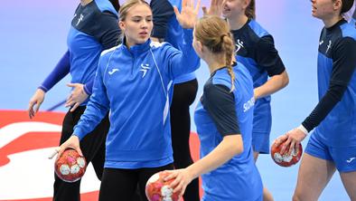Slovenke za uvod proti absolutni velesili #video