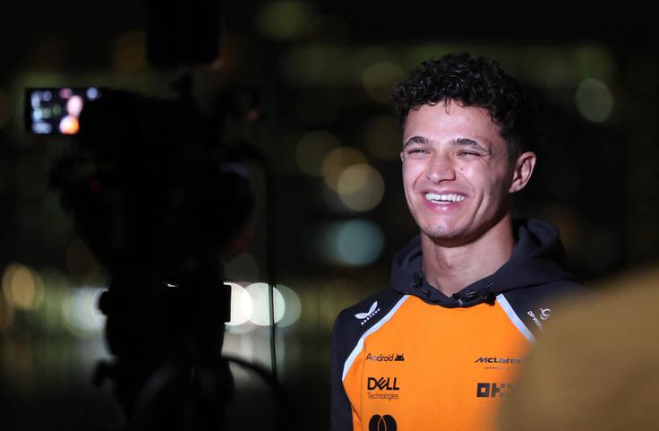 24 ur po osvojitvi naslova je Norris na intervju za Reuters prišel še nekoliko zmačkan. Spat je šel šele dopoldne. | Foto: Reuters