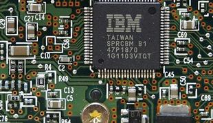 IBM napovedal nov osrednji računalnik