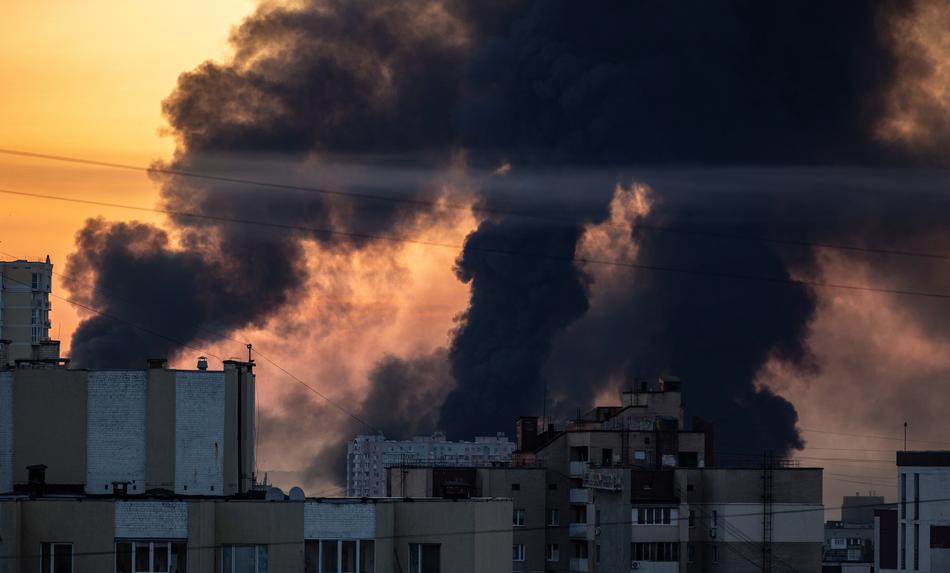 V ruskem napadu na Kijev ubitih najmanj 14 ljudi