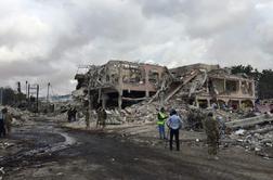 Pred petimi leti: v eksploziji tovornjaka bombe v Somaliji umrlo najmanj 587 ljudi