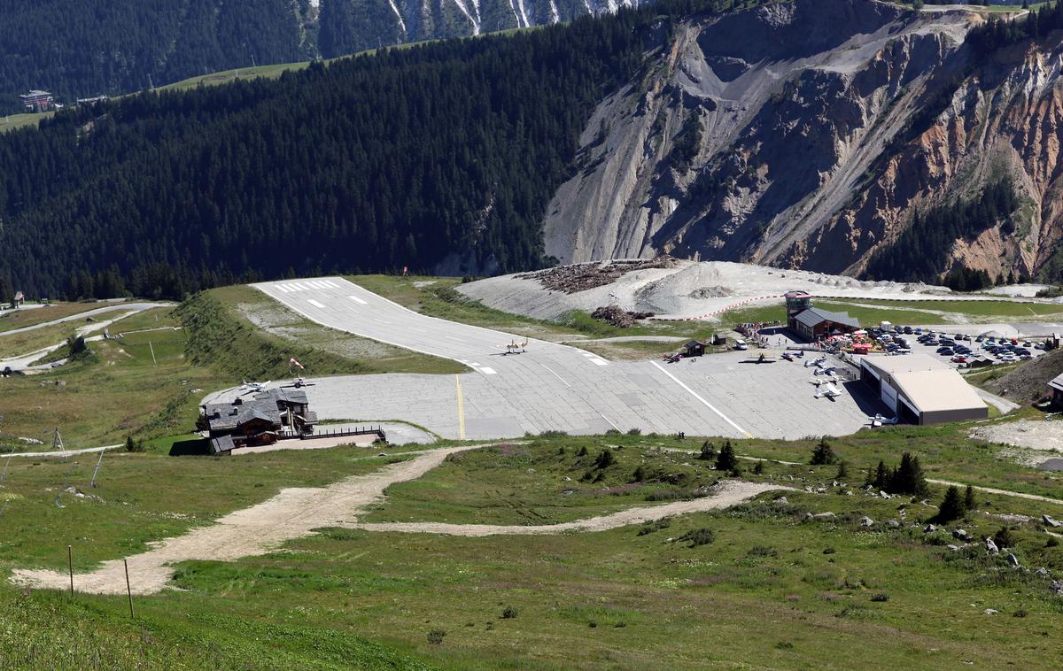 letališče Courchevel | Pred dvema letoma je letališka steza gostila zaključni vzpon etape kolesarske Dirke po Franciji. | Foto Wikimedia Commons