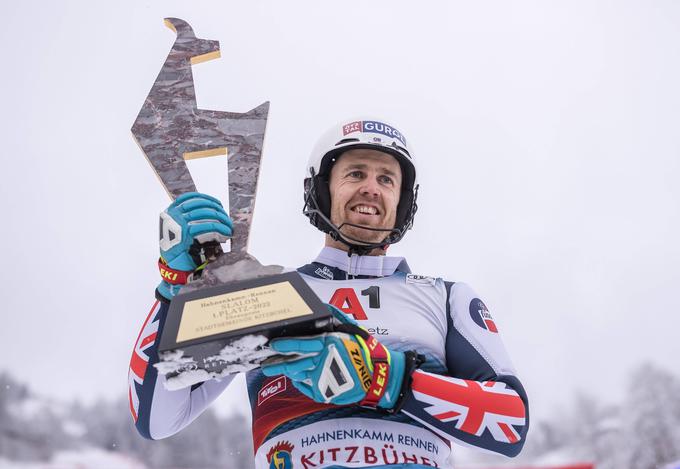 Zlati gams za Rydingovo slalomsko zmago v Kitzbühelu. | Foto: AP / Guliverimage