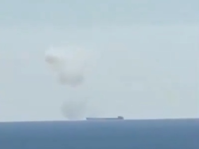 Ruski dron zadel ladjo na poti v Italijo? Dve osebi umrli, več ranjenih.
