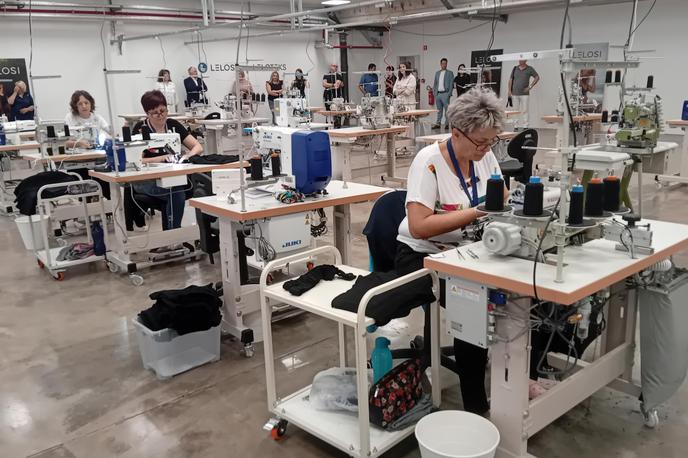 Lelosi, Mura | Trenutno je v obratu zaposlenih 40 ljudi, vsi iz Pomurja, med njimi tudi kar nekaj mladih. | Foto STA
