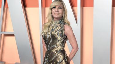 Donatella Versace se umika