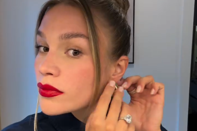 Anamaria Goltes 1 | Anamaria Goltes je s sledilci delila svojo make-up rutino od začetka do končnega izgleda. | Foto Instagram/Anamaria Goltes