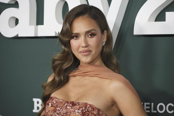 Jessica Alba po ločitvi uživa na počitnicah v Mehiki