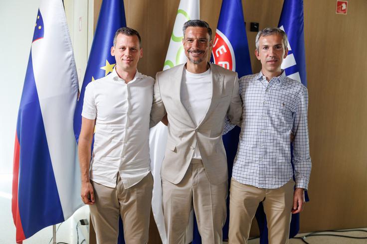 Vinčić, Tomaž Klančnik in Andraž Kovačič so si za predstavo v finalu prislužili pohvale stroke. | Foto: Nebojša Tejić/STA