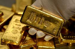 Cena zlata je blizu zgodovinskega maksimuma