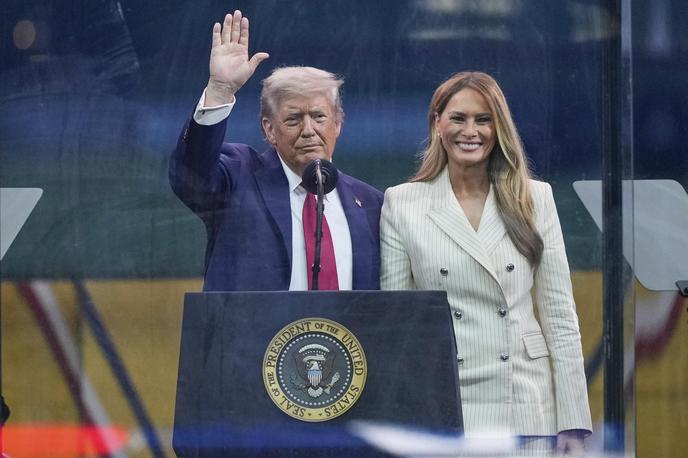 Donald Trump in Melania Trump | Gospodarske poteze Donalda Trumpa odganjajo vlagatelje iz ZDA, zaradi česar številni iščejo nove naložbe v Evropi. | Foto Guliverimage