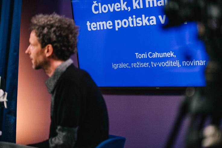 Za magistrsko nalogo je posnel prvi dokumentarec Poročilo: Žbe, ki razbija mite glede kriminalizacije marihuane.  | Foto: Jan Lukanović