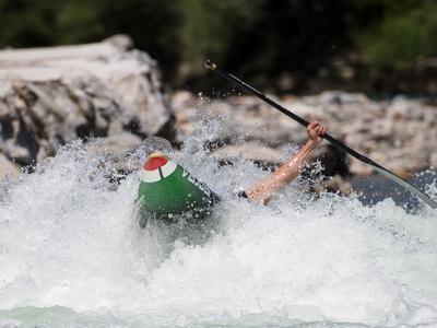 Slovenski kajakaši mladinski svetovni prvaki na ekipni tekmi