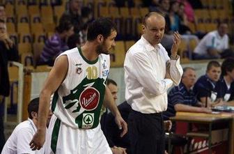 Olimpija suvereno do prvega mesta