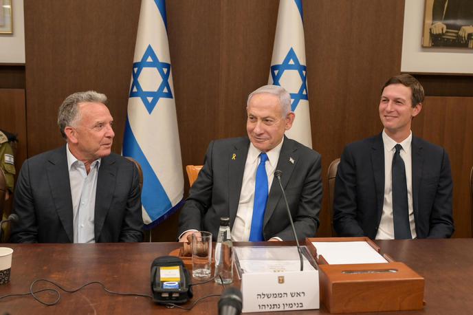Izrael, premirje, Gaza, Benjamin Netanjahu | "Vlada je pravkar odobrila okvir za izpustitev vseh talcev - tako živih kot mrtvih," je navedeno v izjavi, objavljeni na omrežju X. Urad je nato objavil Netanjahujevo izjavo in sporočil, da bo premirje začelo veljati v 24 urah. | Foto Profimedia