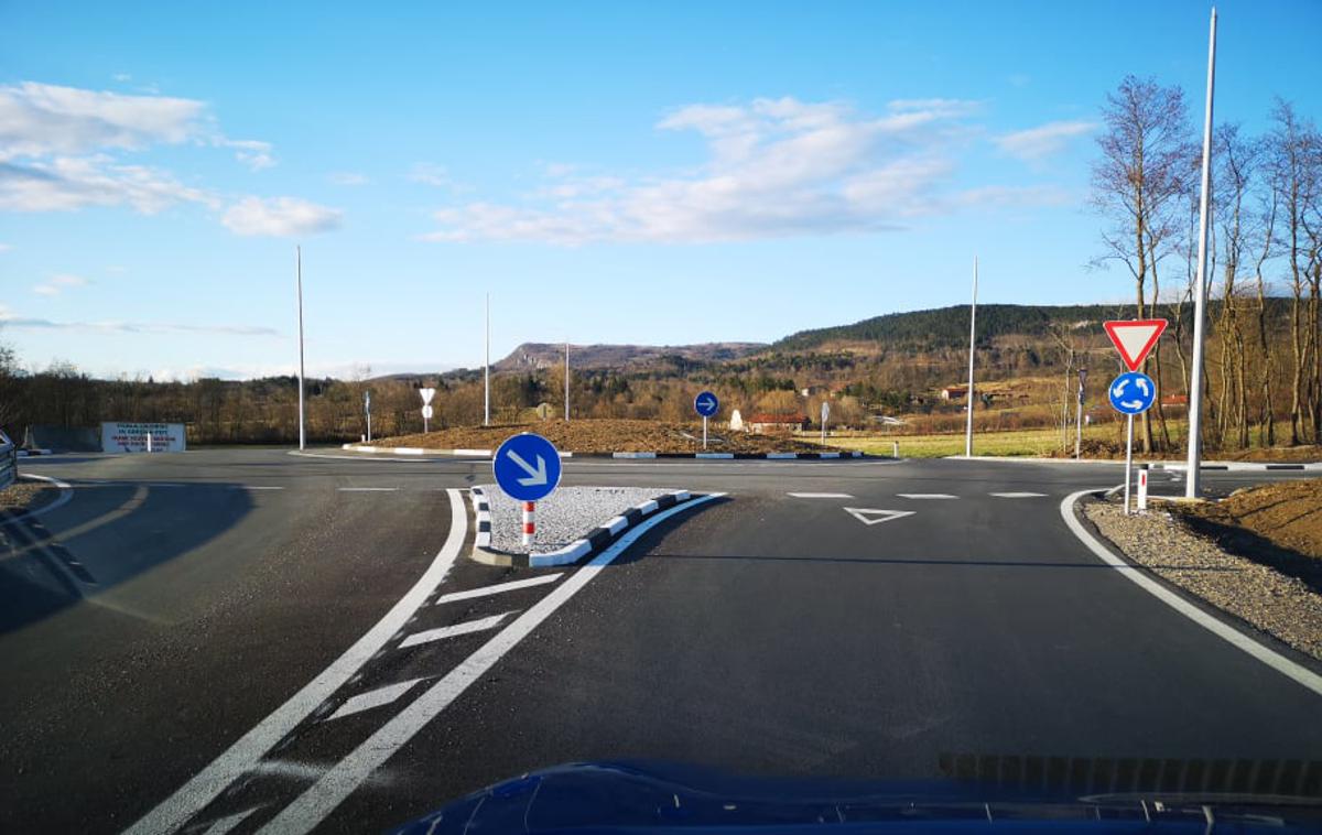 krožišče Ilirska Bistrica | Novo krožišče na cesti med Ilirsko Bistrico in Šembijami. | Foto Gregor Pavšič