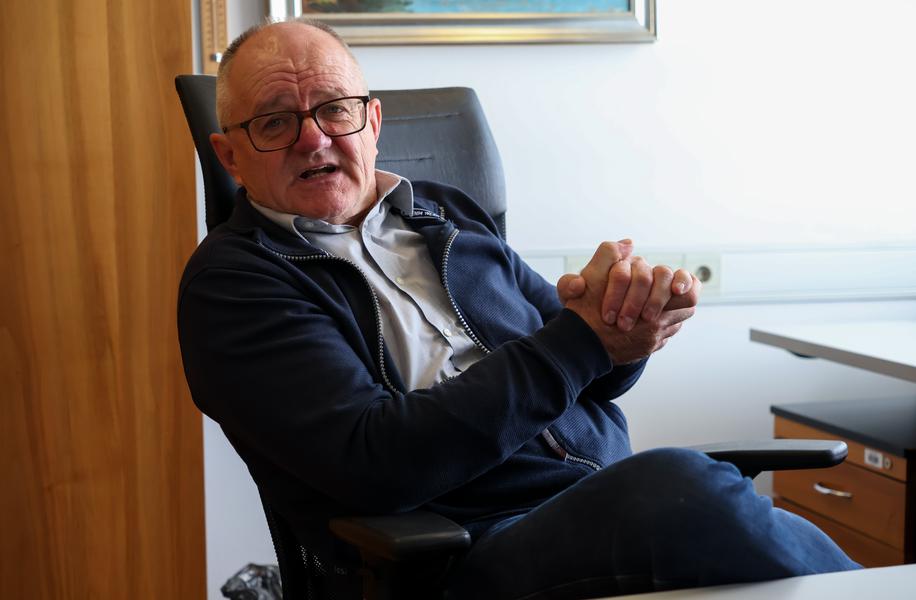 Vse več gorskih nesreč: "To je pač posledica 'outdoor' turizma"