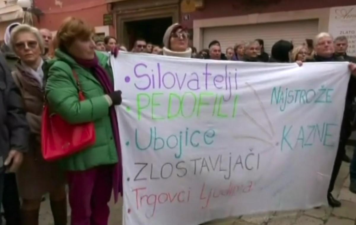 protesti posilstvo Zadar | Protesti se v Zadru, Zagrebu in tudi drugod odvijajo vse od seznanitve javnosti z dogodkom. | Foto Planet TV