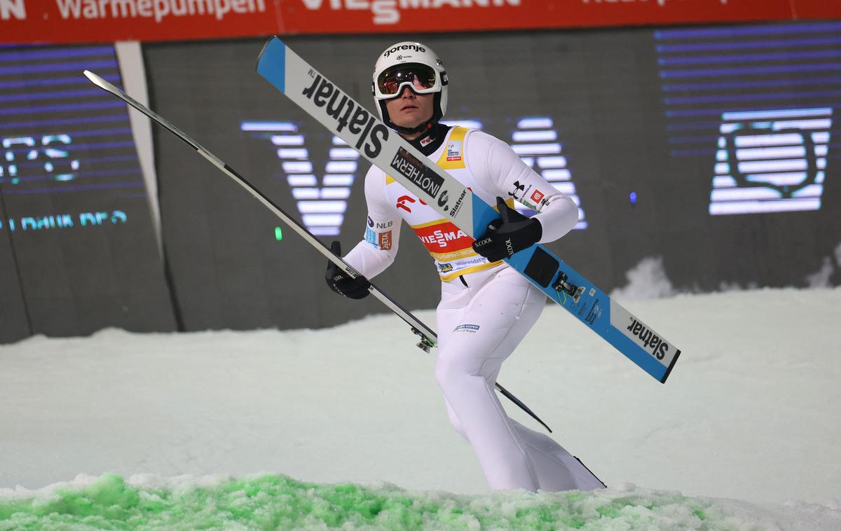 Domen Prevc | Domen Prevc bo lovil tretjo zaporedno zmago. | Foto Reuters