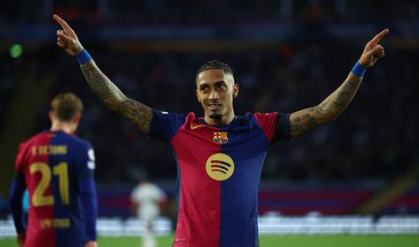 Barcelona podaljšala z Raphinho