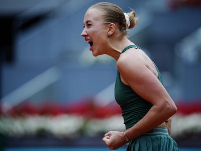 Potapova spisala zgodovino, Sinner prvi polfinalist