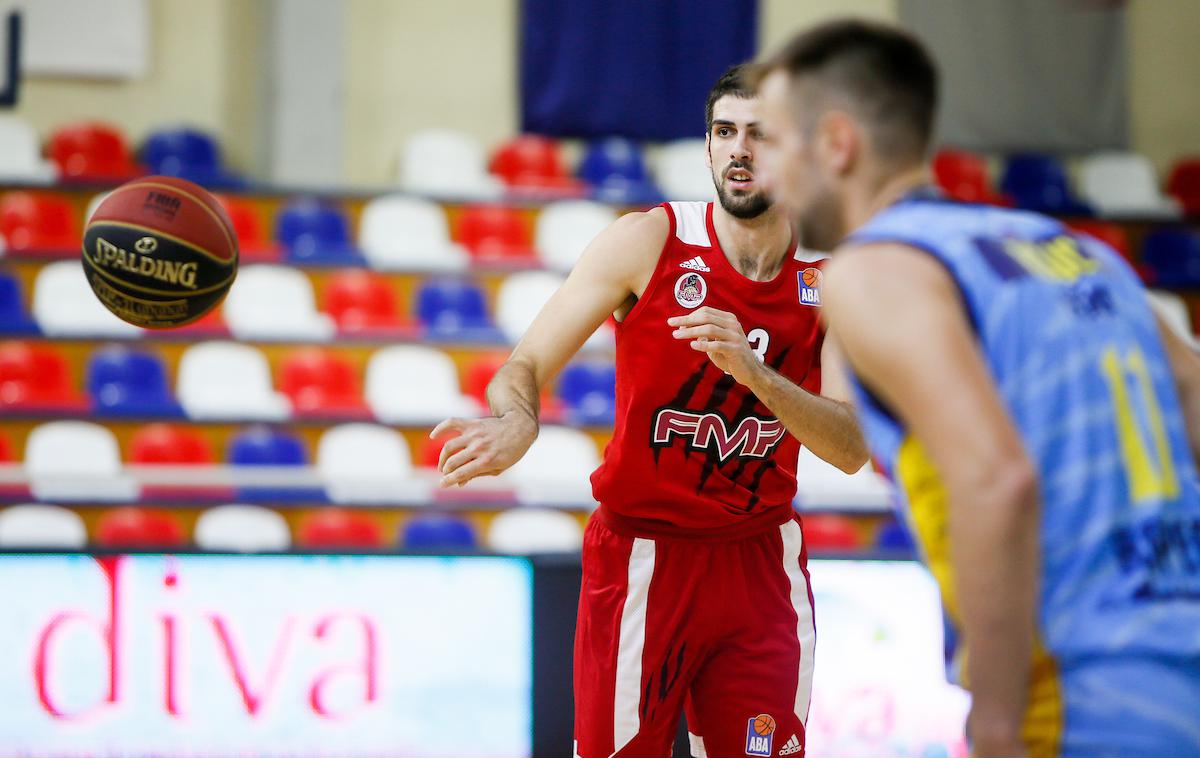 Marko Radovanović | Cedevito Olimpijo je okrepil Marko Radovanović (v rdečem dresu). | Foto Sportida