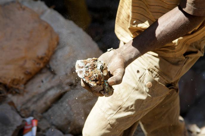 kobal ruda | Kobalt je v modernem svetu postal ena od najbolj iskanih surovin. | Foto Reuters