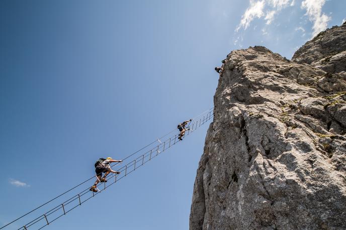 plezanje, gore, gorništvo, Himmelsleiter | Nenavadna lestev, ki se vzpenja na goro, je kot foto atrakcija zelo priljubljena predvsem med vplivneži. | Foto Shutterstock