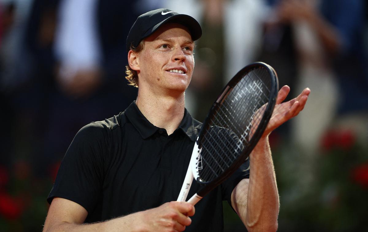 Jannik Sinner | Jannik Sinner je v četrtfinalu Rima odpihnil Casperja Ruuda. | Foto Reuters